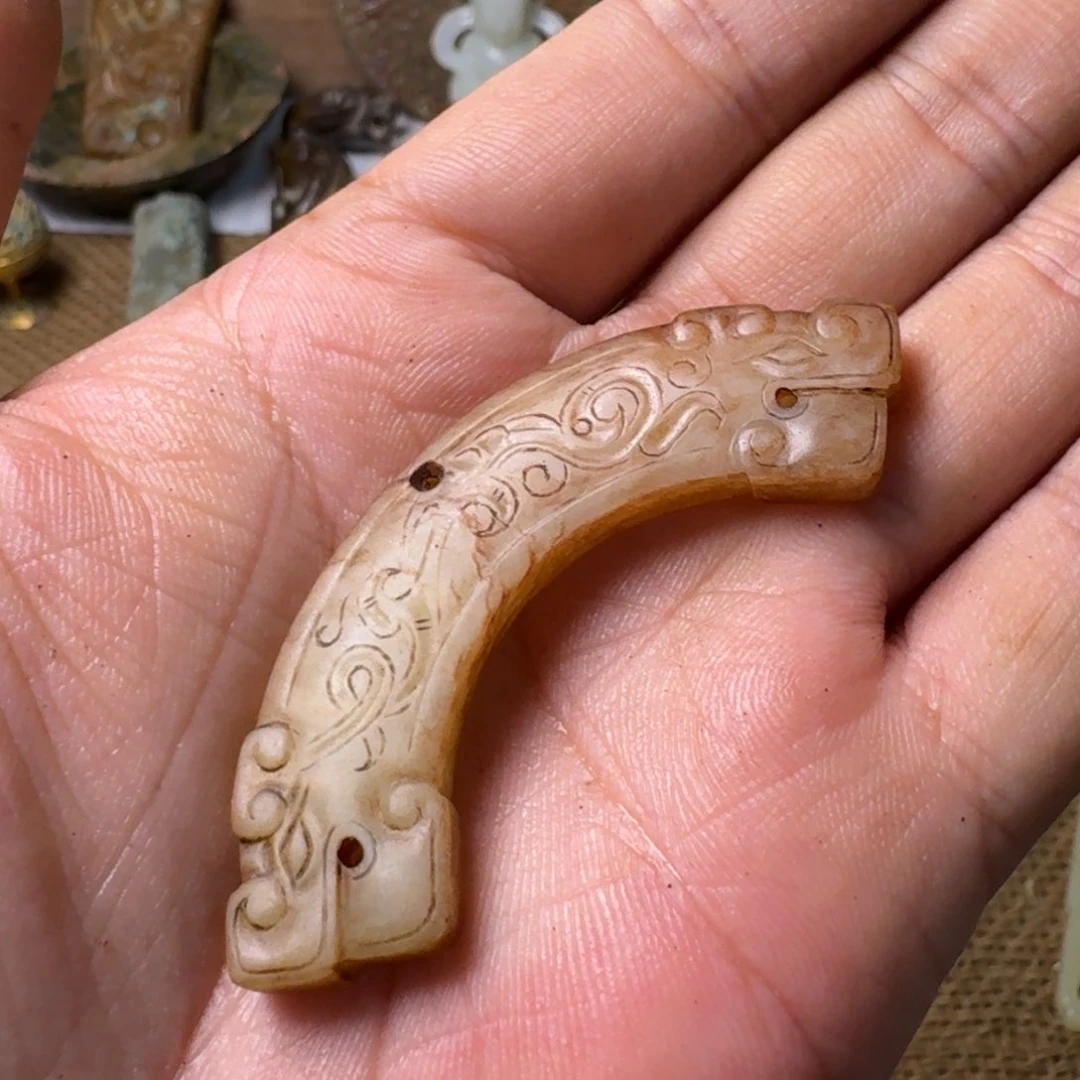 赵***伟和田玉（糖玉）未镶嵌颈饰