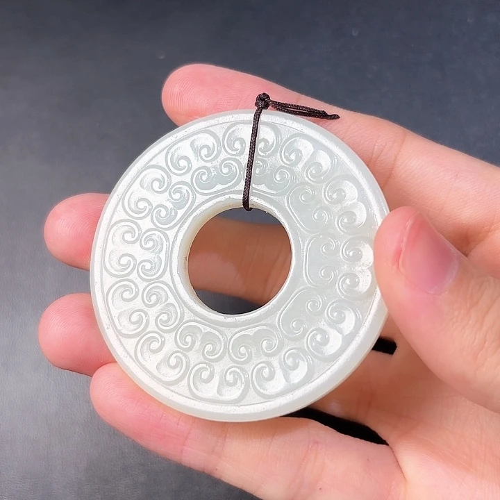 和田玉挂件未镶嵌p****3