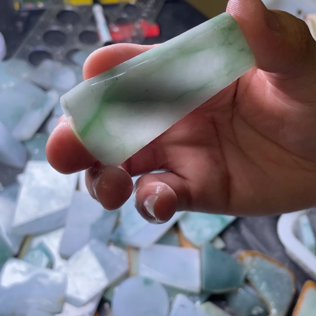 未镶嵌定制翡翠