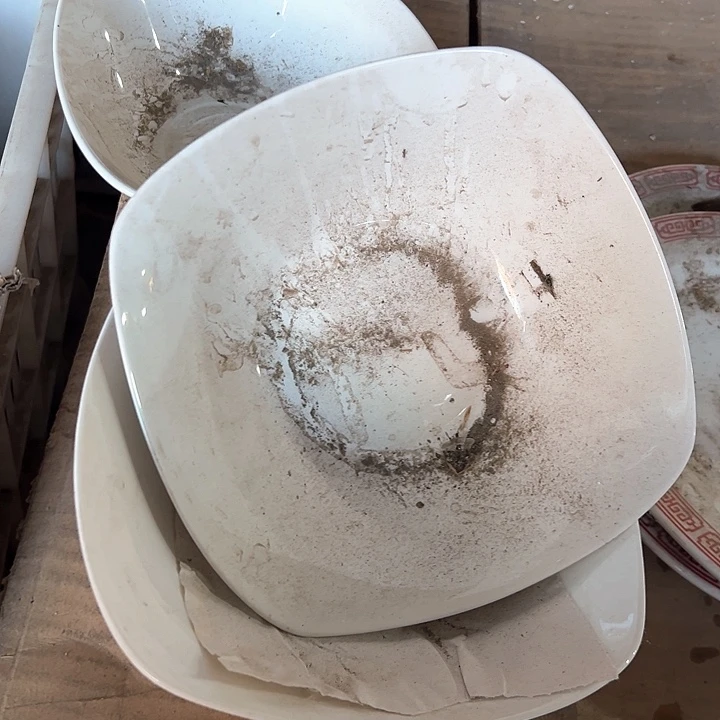 摆件陶瓷盘子碗啥都有