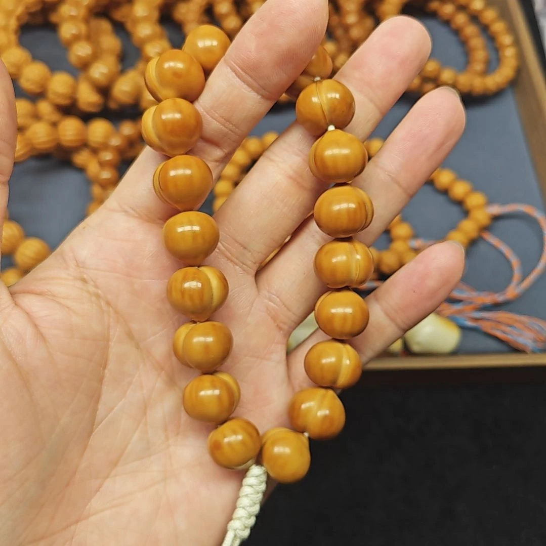 手串猴头核桃柯基屁桃