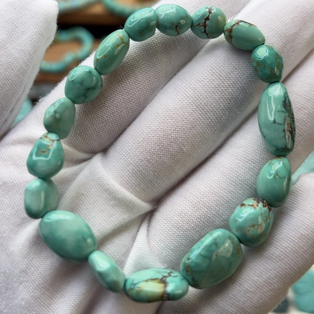 绿松石未镶嵌珠宝奇石随形