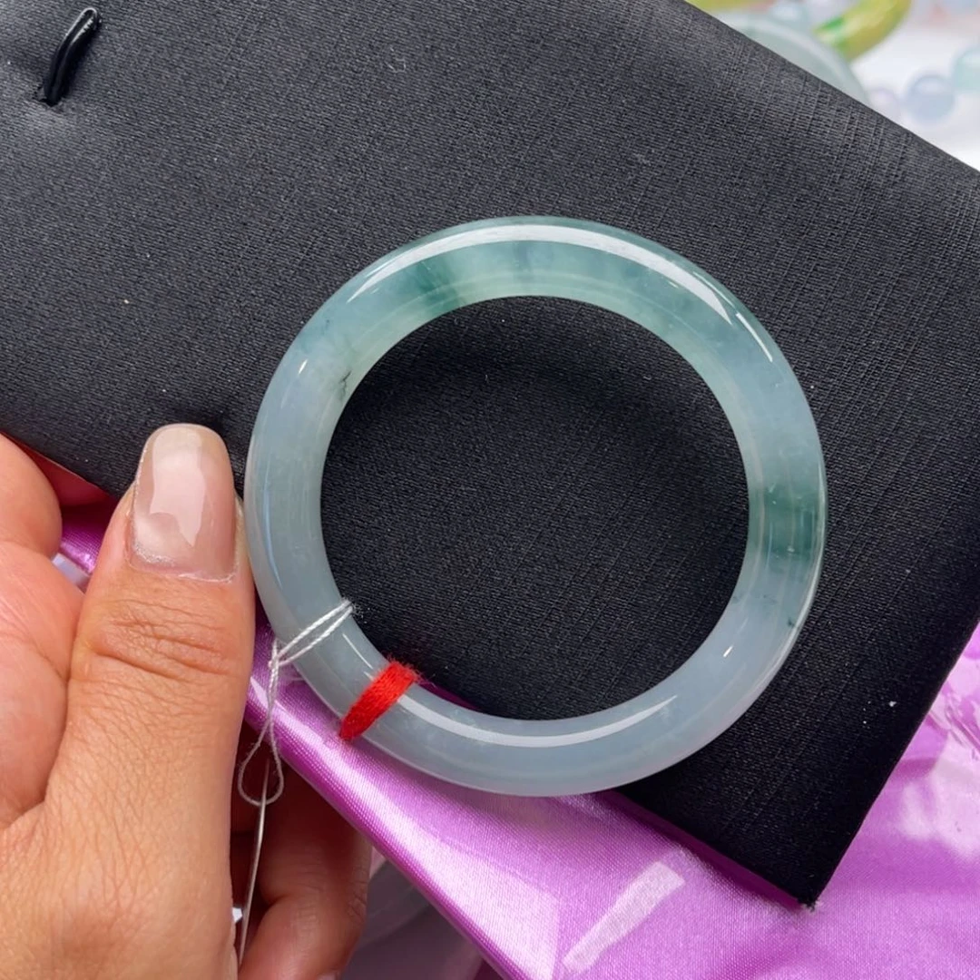 【闪购商品】翡翠未镶嵌吊坠(不含链)