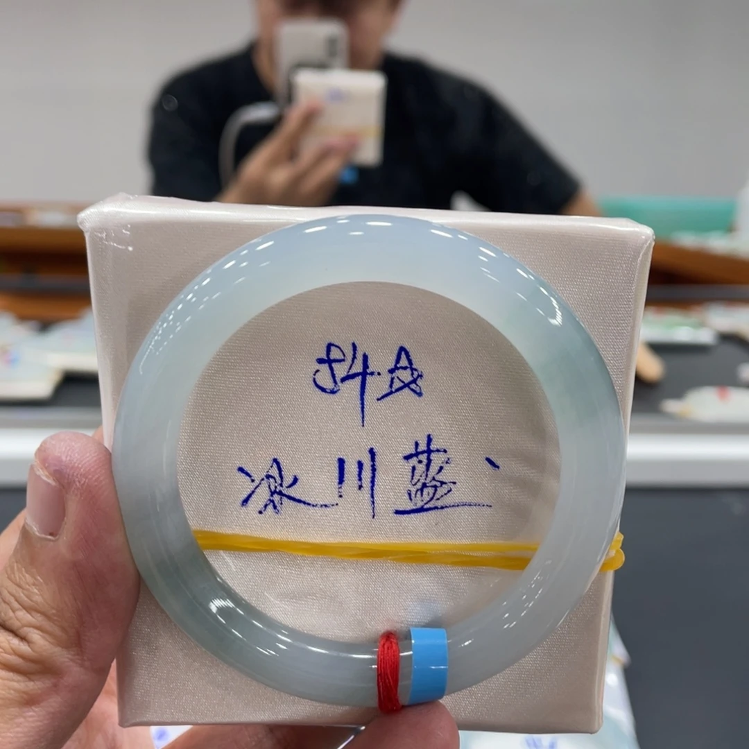 翡翠未镶嵌手镯缅甸翡翠