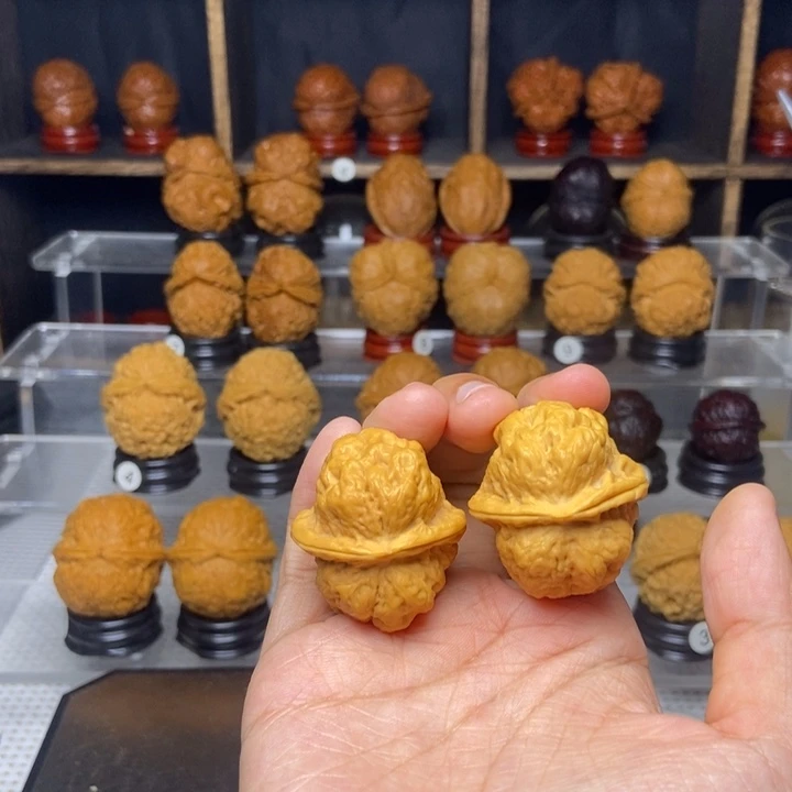 吊坠文玩核桃血麒麟45