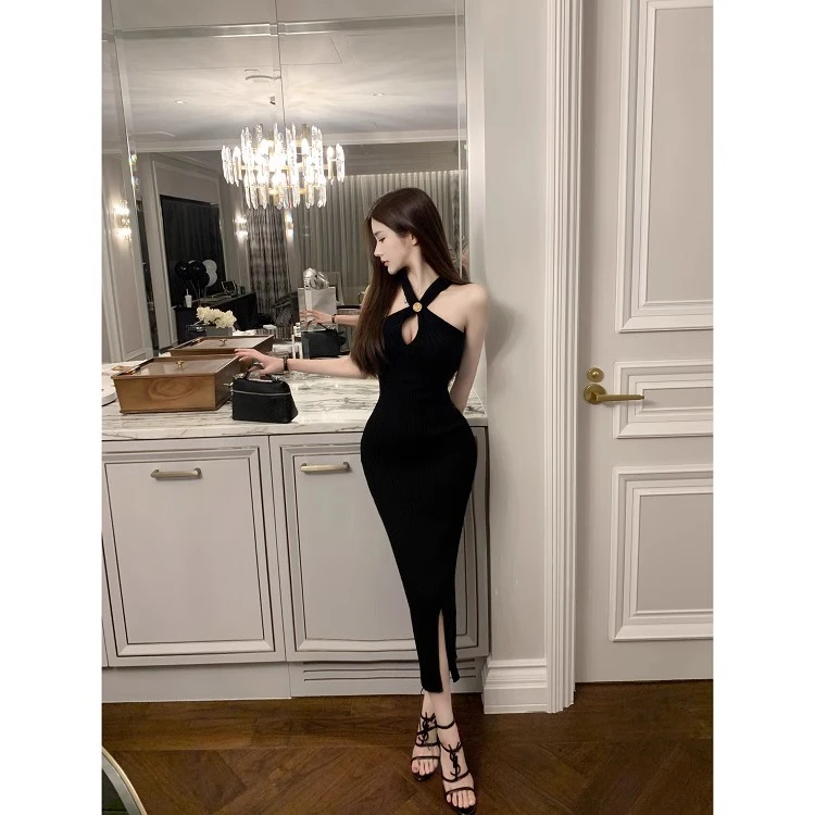 夏季新款性感连衣裙挂脖镂空修身针织包臀裙收腰显瘦中长款开叉裙