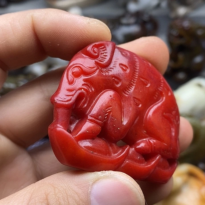 未镶嵌蛇纹石玉颈饰