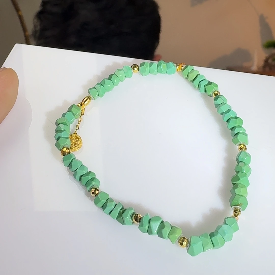 绿松石18K金镶嵌挂件