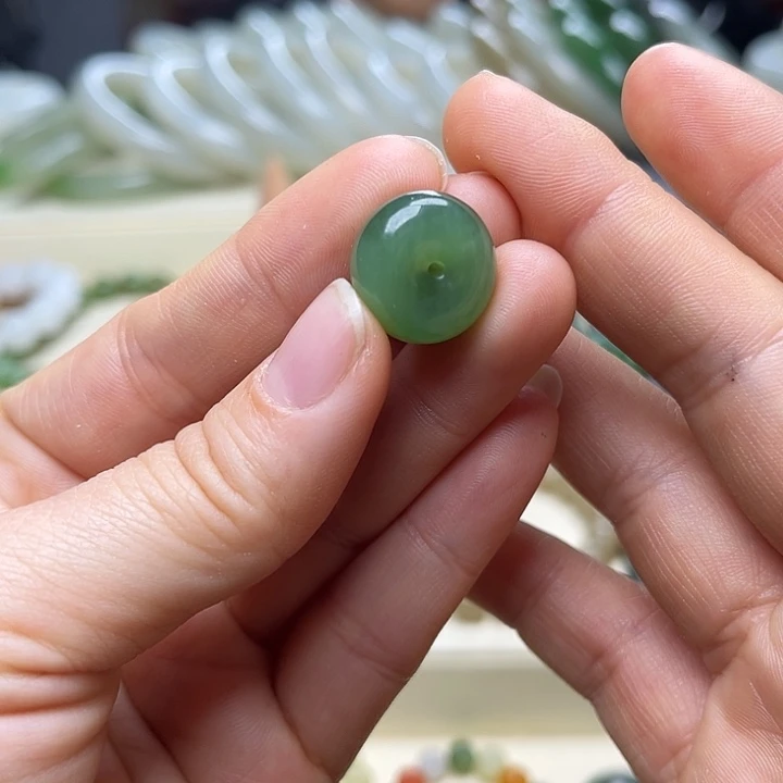 和田玉颈饰未镶嵌f****e