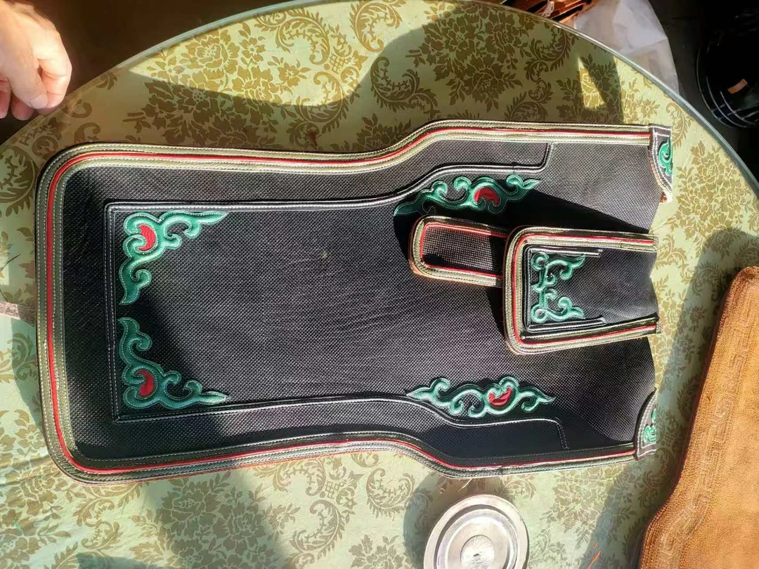 传统纯牛皮马颤。