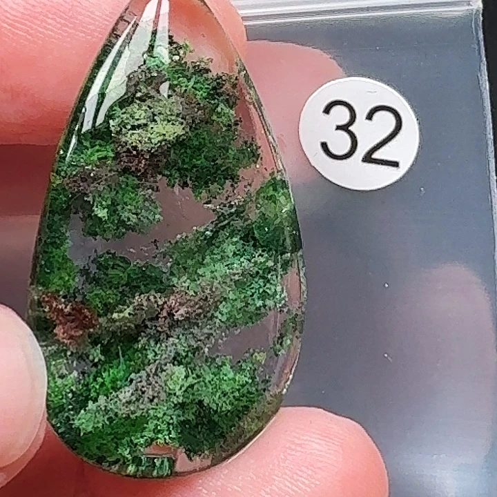 哔***啦水晶未镶嵌颈饰天然