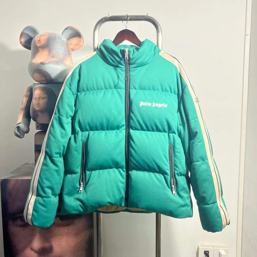 99新 MONCLER 99新Moncler蒙口羽绒服尺码：4胸围63衣长70