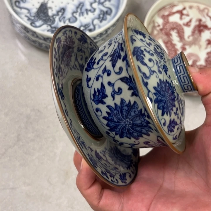 摆件瓷陶泥缠枝莲元宝盖碗