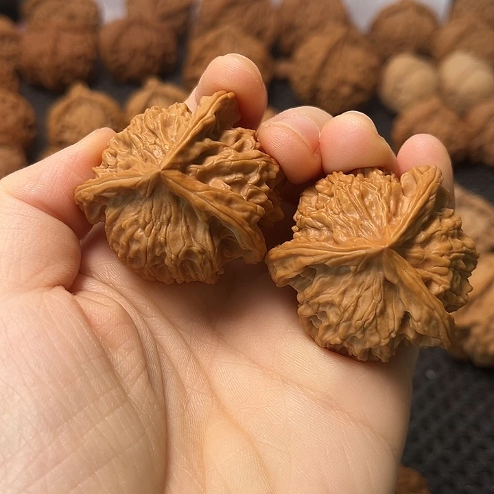 文玩核桃把件40盘山