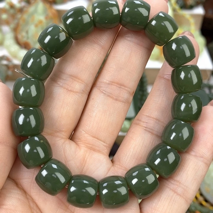 【闪购商品】透闪石质玉手串未镶嵌