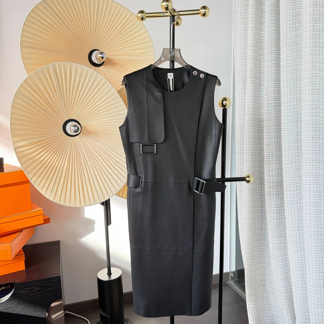 99新 Hermes/爱马仕 Hermes 爱马仕 黑色皮衣连衣裙 36码