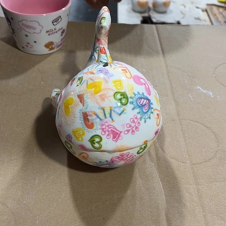 摆件我在外面吃东西了哈