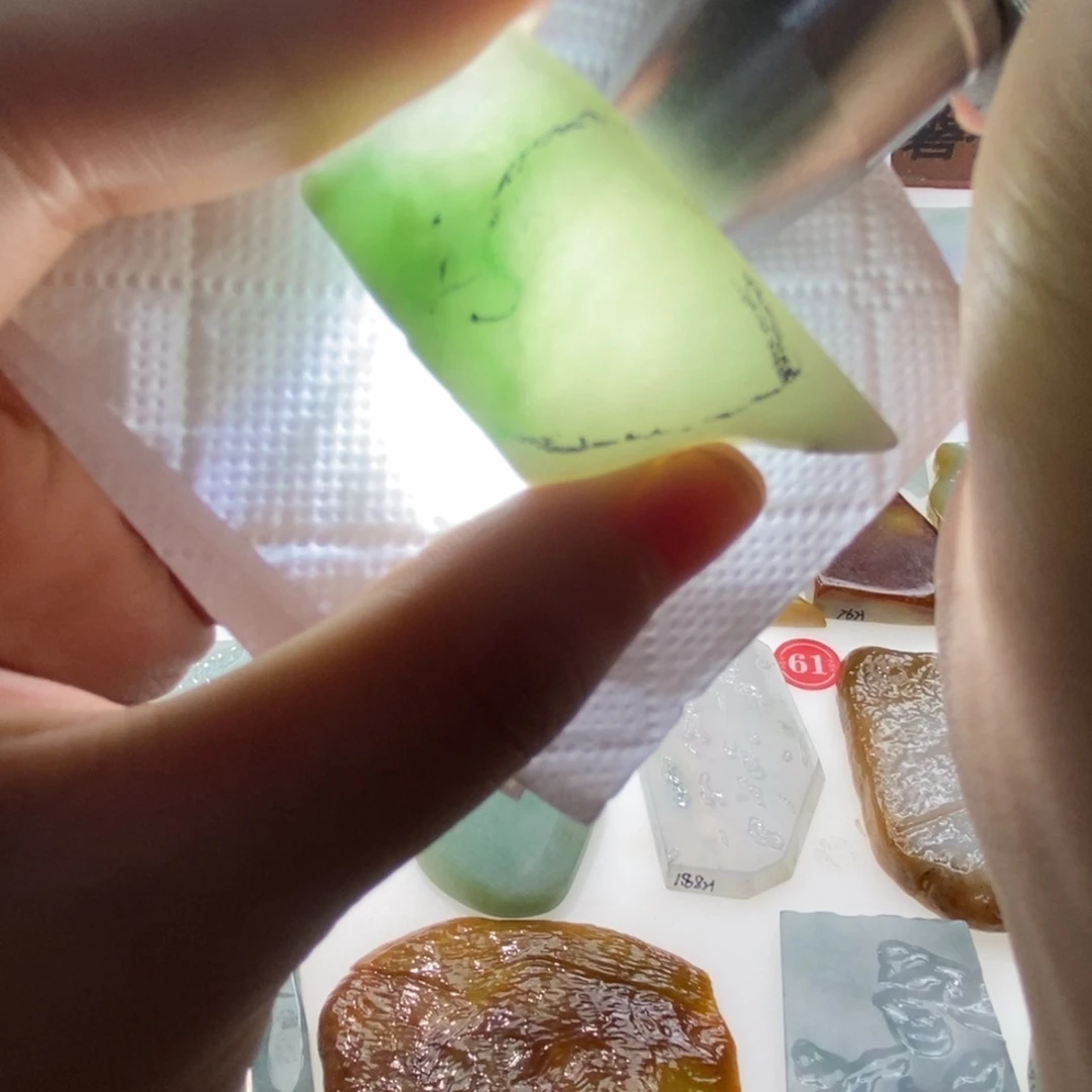 定制翡翠未镶嵌定制
