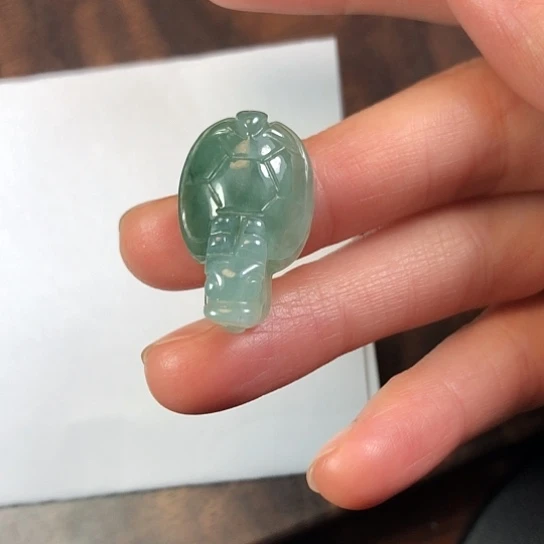 翡翠未镶嵌颈饰缅甸A货，每天下午1点半开播