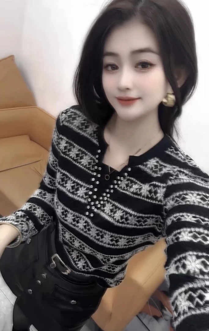 韩系时尚穿搭2025秋冬新款洋气条纹针织开衫长袖气质宽松百搭上衣