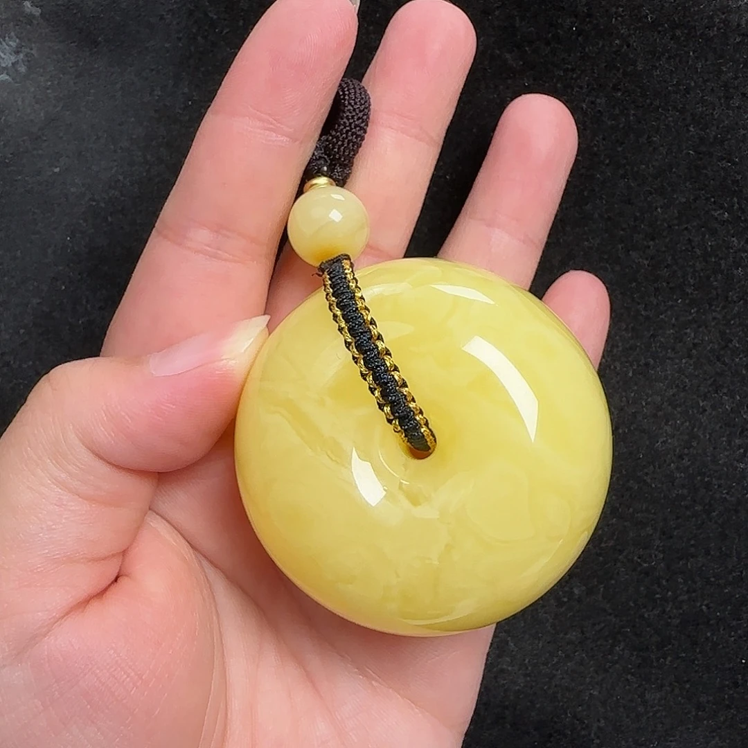蜜蜡未镶嵌珠宝奇石