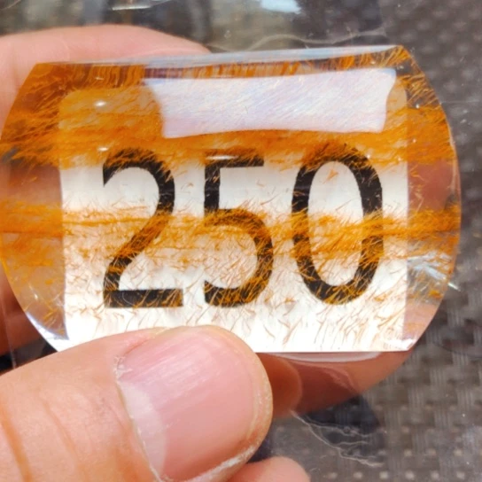 水晶颈饰未镶嵌一**埃水晶