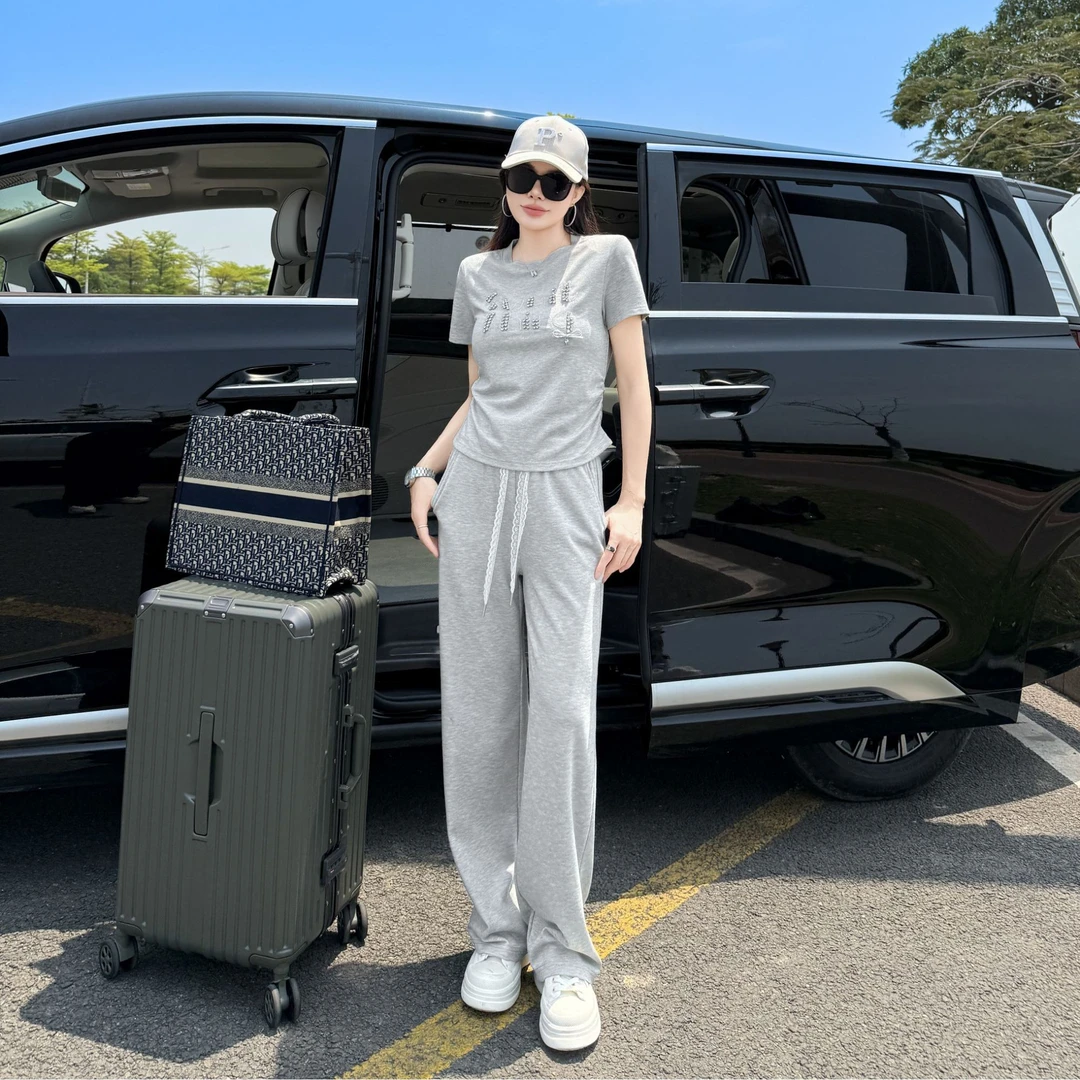 2025夏季新款亮闪闪休闲套装女显瘦气质时尚小众短袖阔腿裤两件套