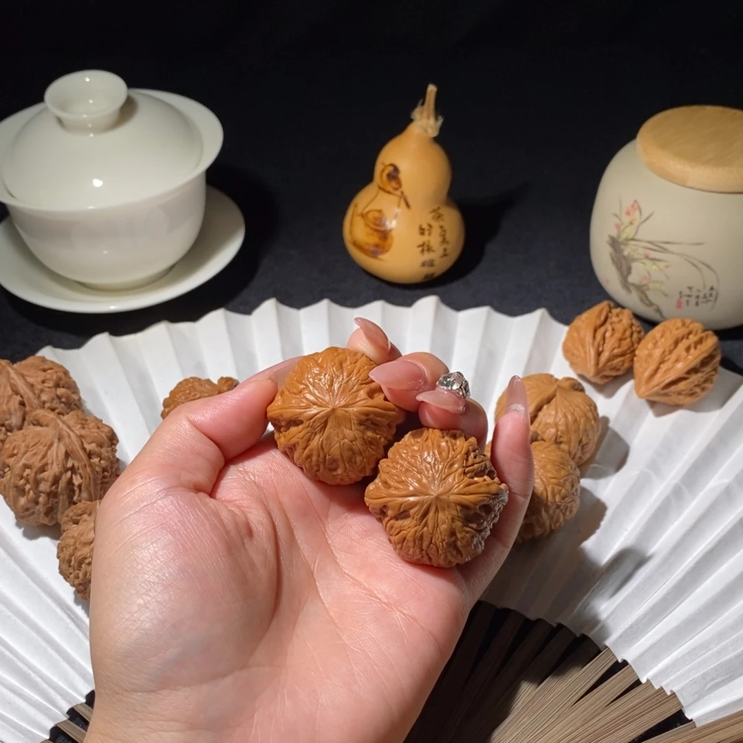 文玩核桃吊坠铁锤