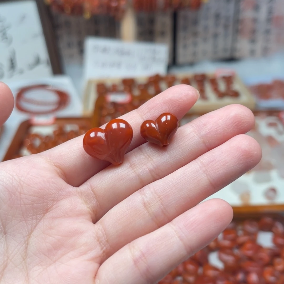 吊坠(不含链)未镶嵌南红玛瑙微瑕