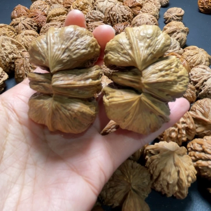 云铁三连体52尺寸核桃哈哈哈哈哈哈哈哈