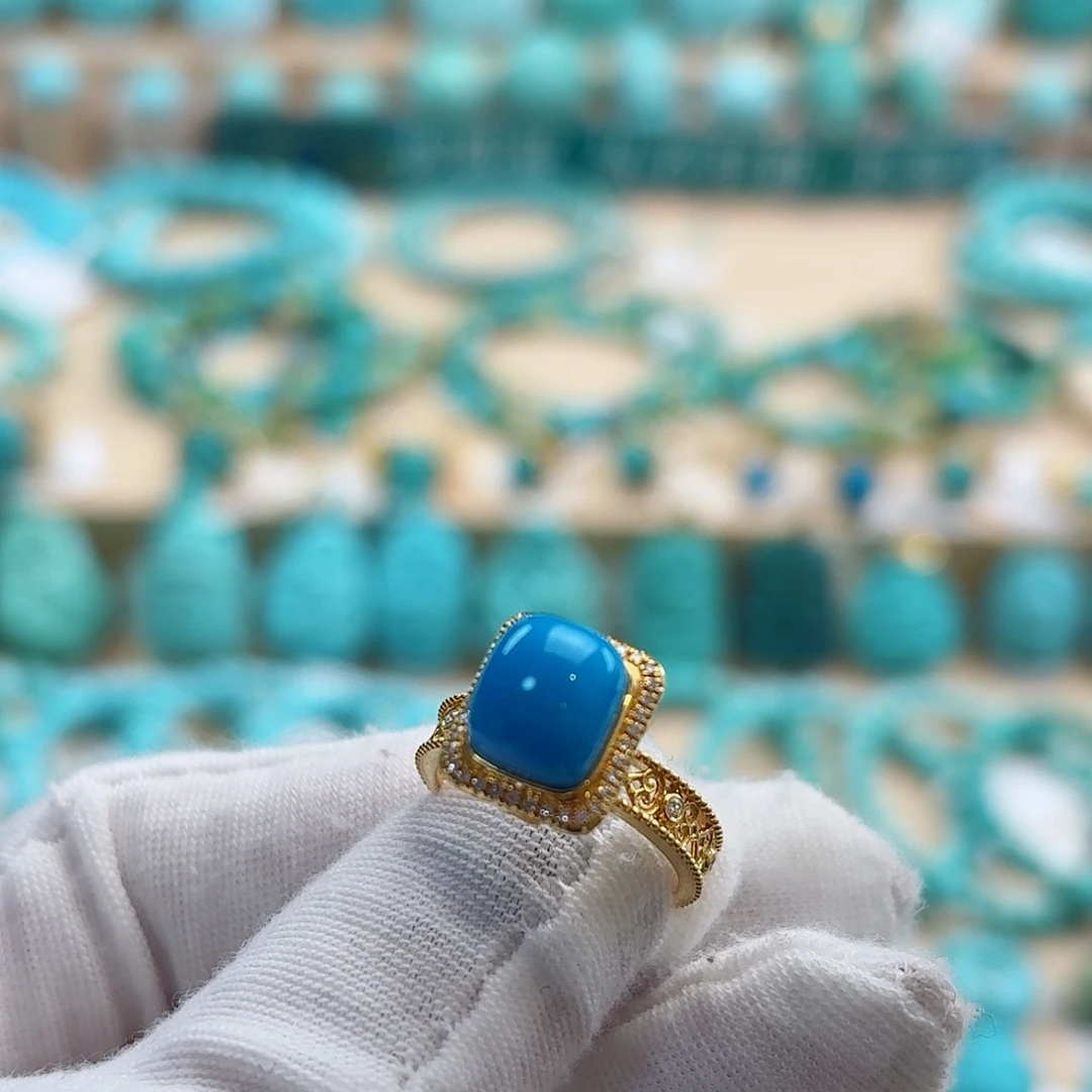 绿松石18K金镶嵌珠宝奇石