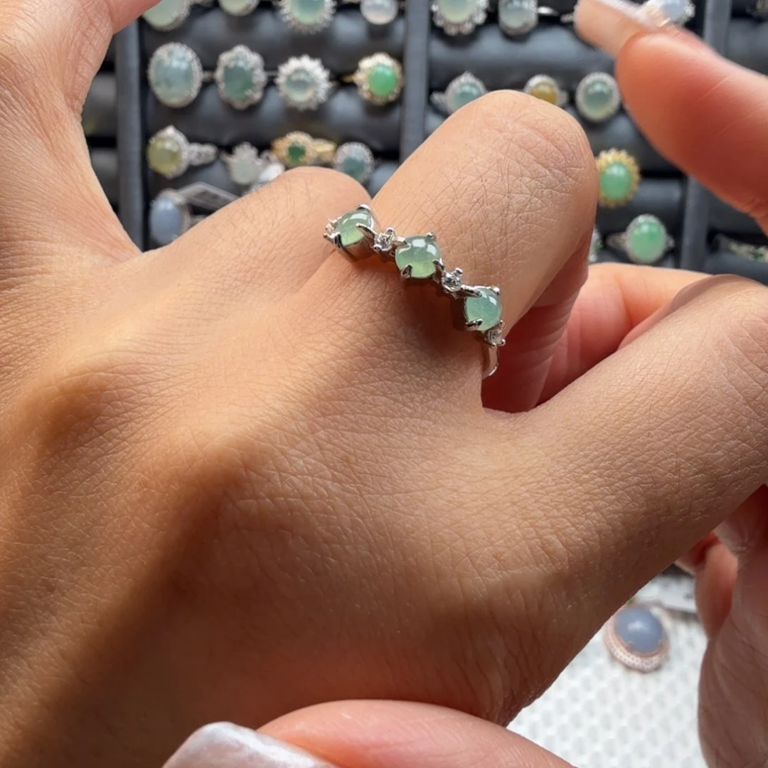 颈饰银S925镶嵌翡翠戒指