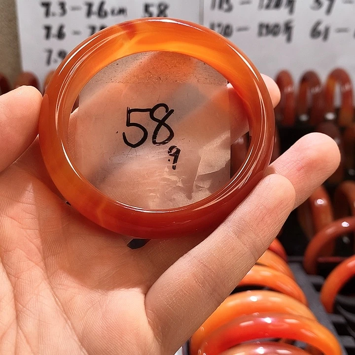 玛瑙/玉髓手镯未镶嵌