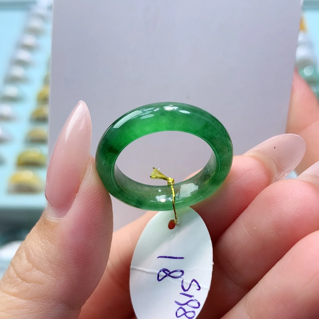 未镶嵌戒指翡翠18圈