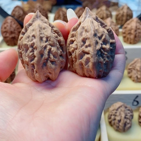 桃核把件东北秋子25