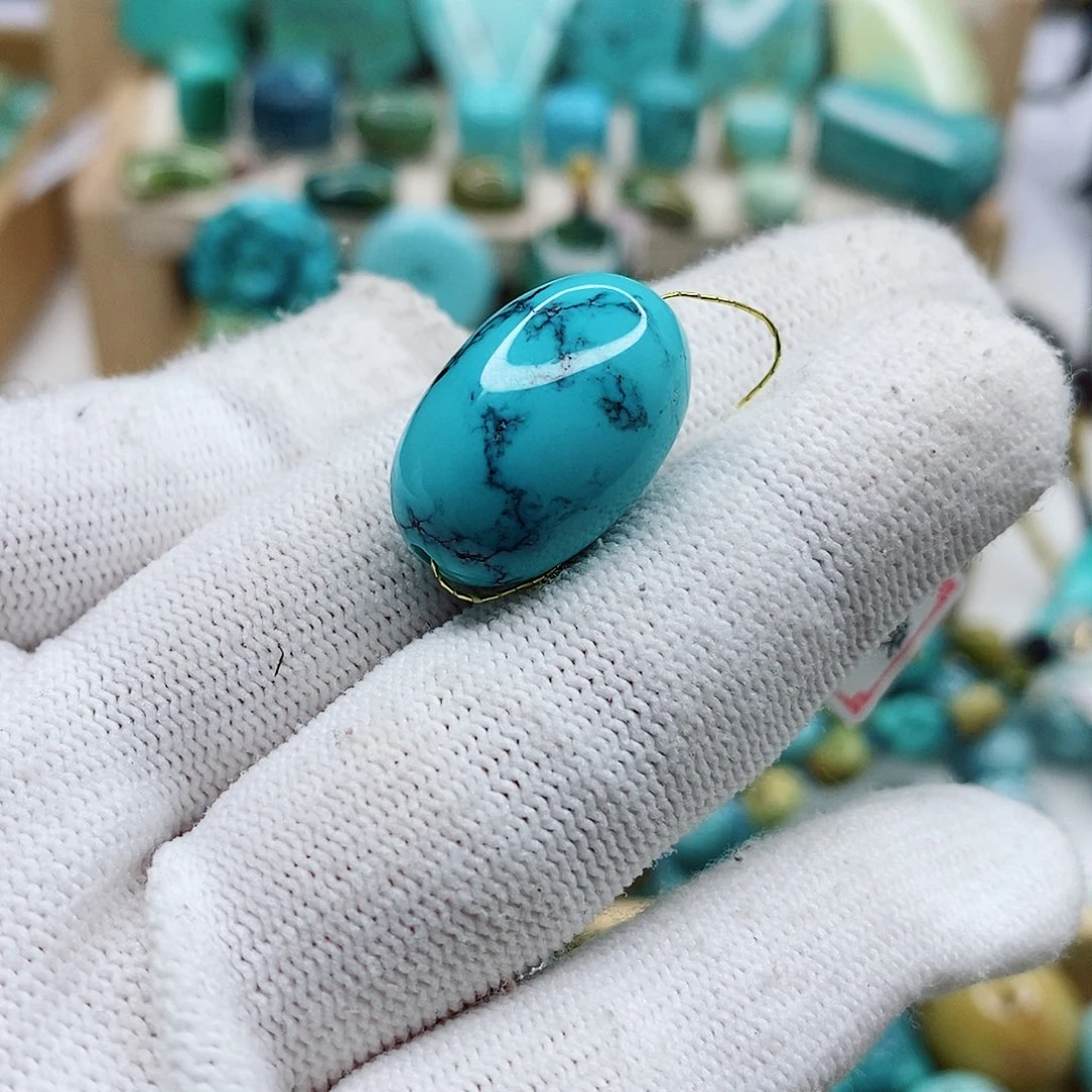 绿松石颈饰未镶嵌辣*姐