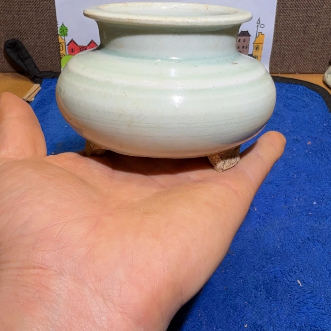 陶其他漂亮的小瓷娃娃