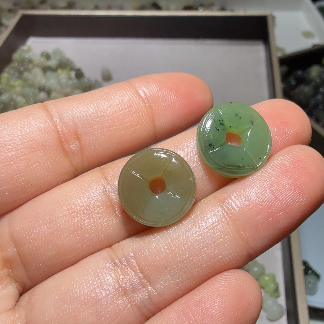 和田玉未镶嵌珠宝奇石