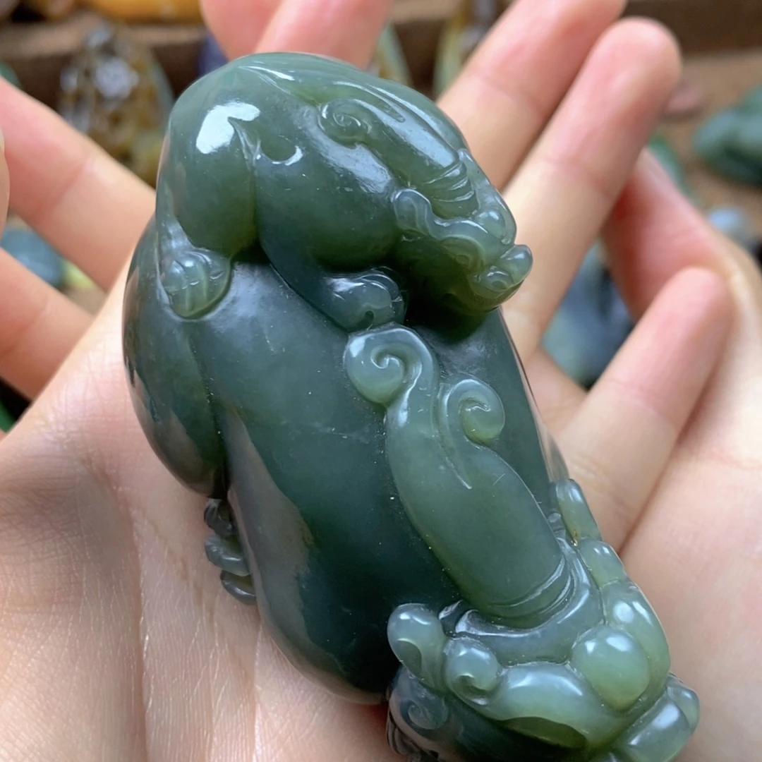 未镶嵌和田玉挂件