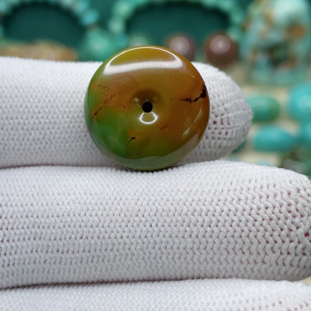 未镶嵌绿松石颈饰