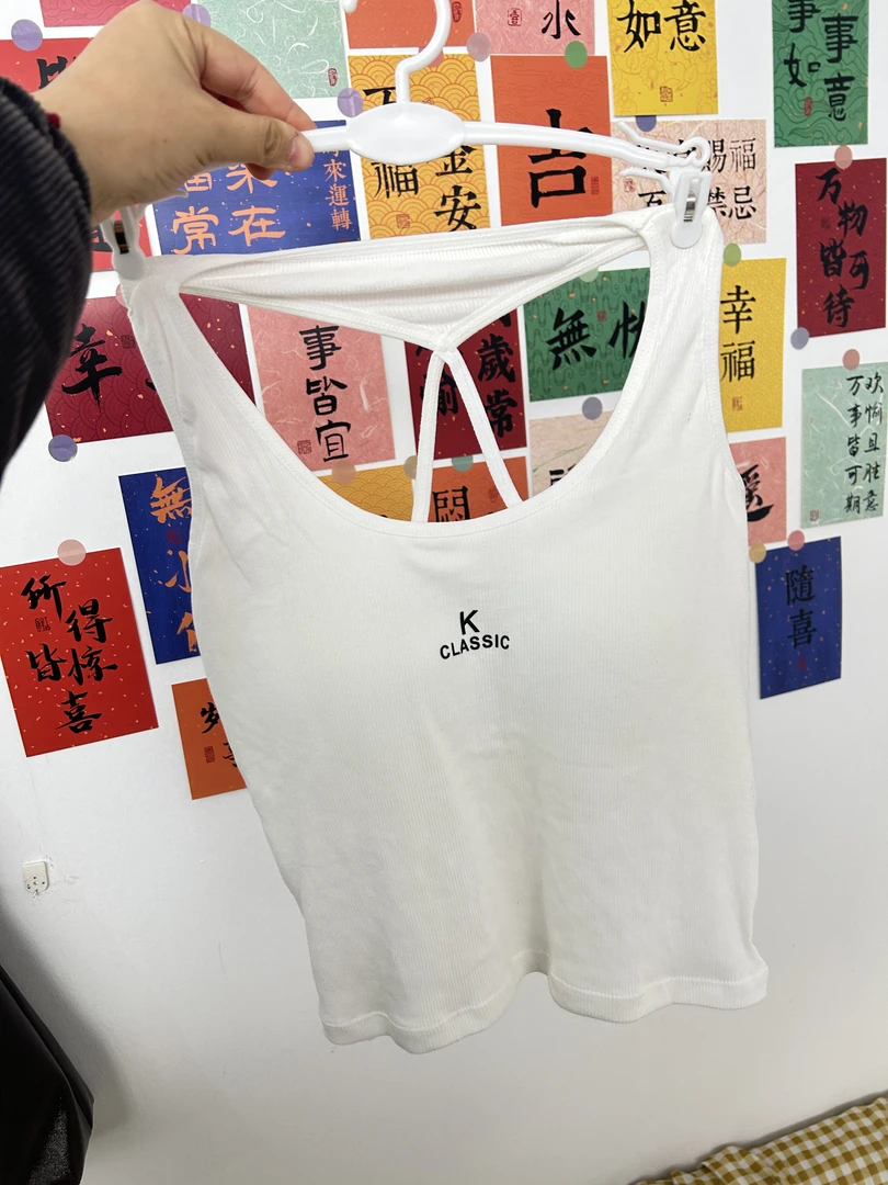 2025年春季新款休闲舒适百搭背心