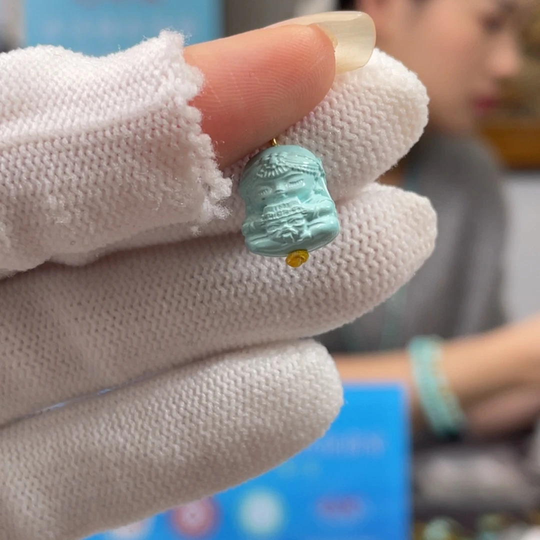 绿松石未镶嵌挂件