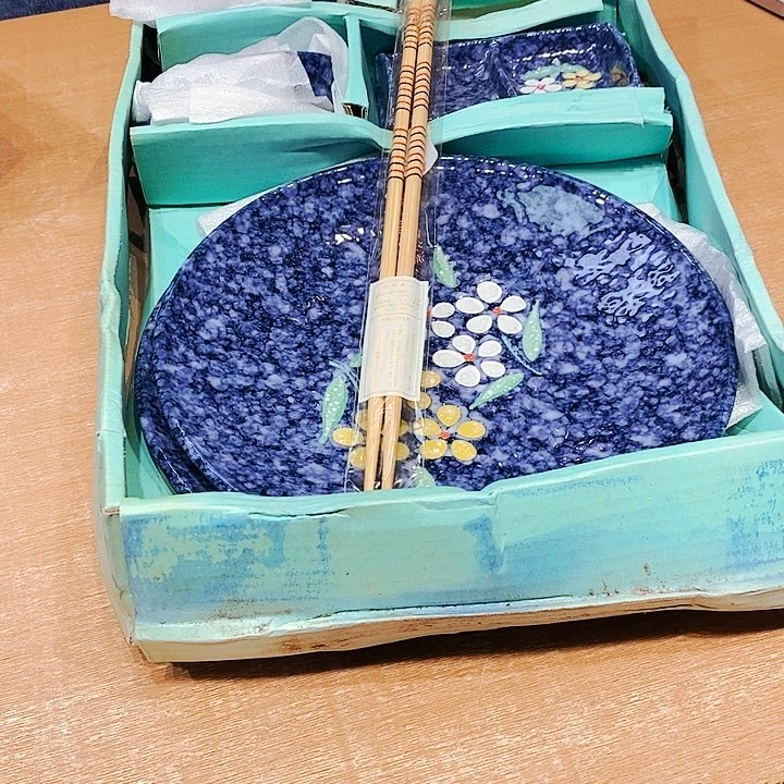 万千严选瓷器杂项如图所示S*燕