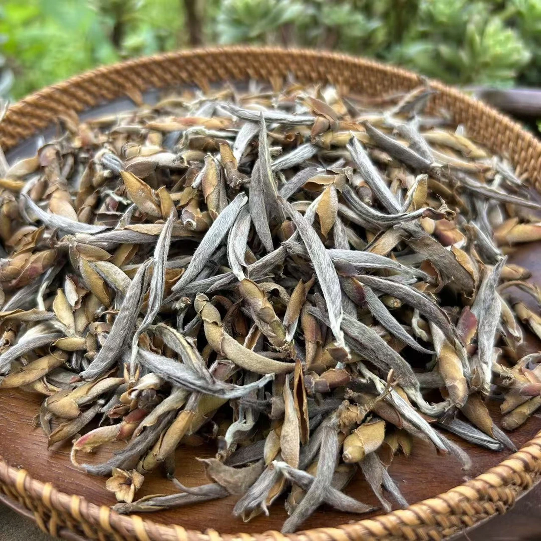 【兄弟的茶】 云南野生古树 瓜子茶 白茶 散装