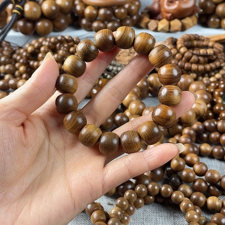 木老山檀13¥14手串有瑕疵