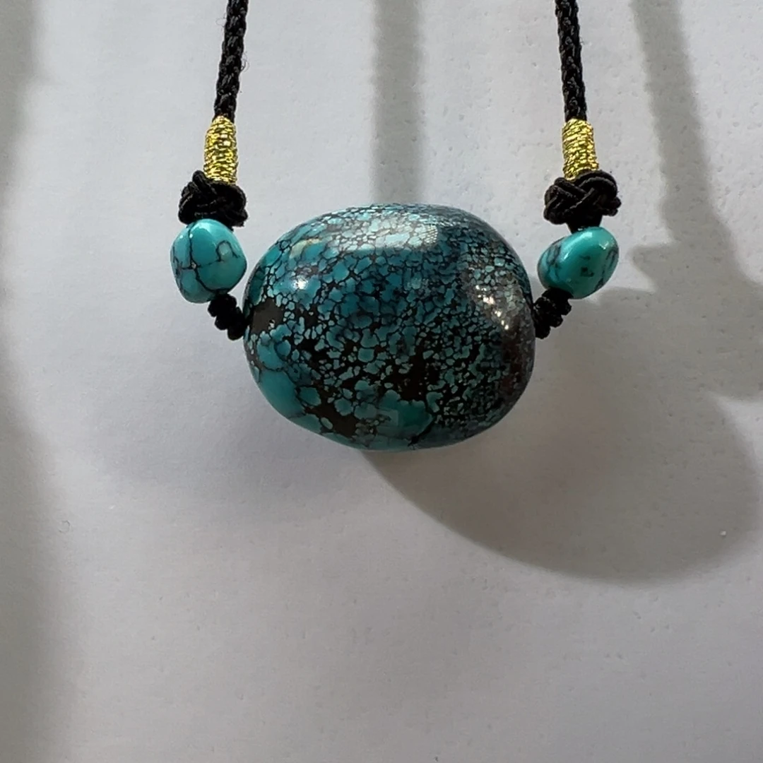 绿松石未镶嵌挂件