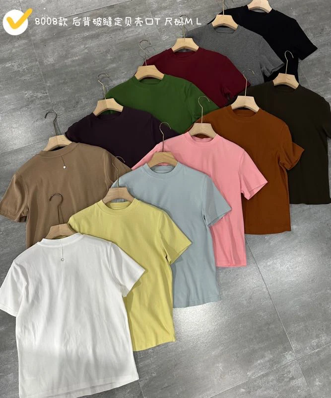 【贝希】后破缝订贝壳扣圆领T8008