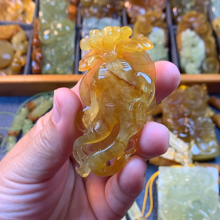 未镶嵌蛇纹石玉颈饰