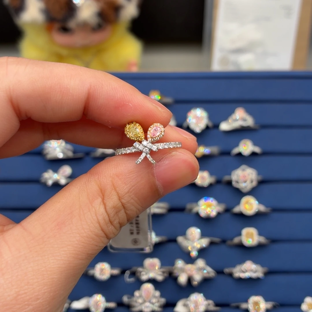 戒指/指环18K金镶嵌钻石55分黄钻戒指