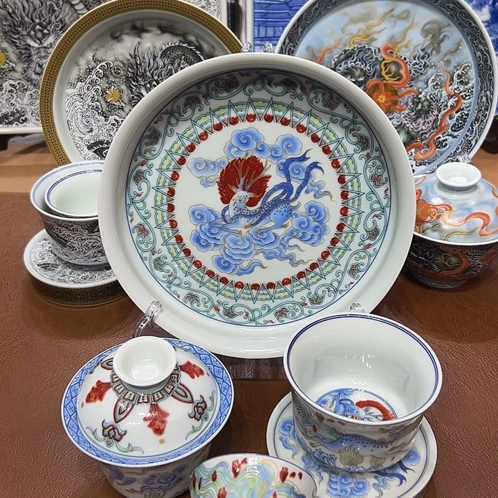 摆件景德镇陶瓷艺术展演厅和艺术展区